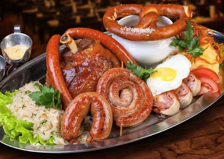 Максимилианс